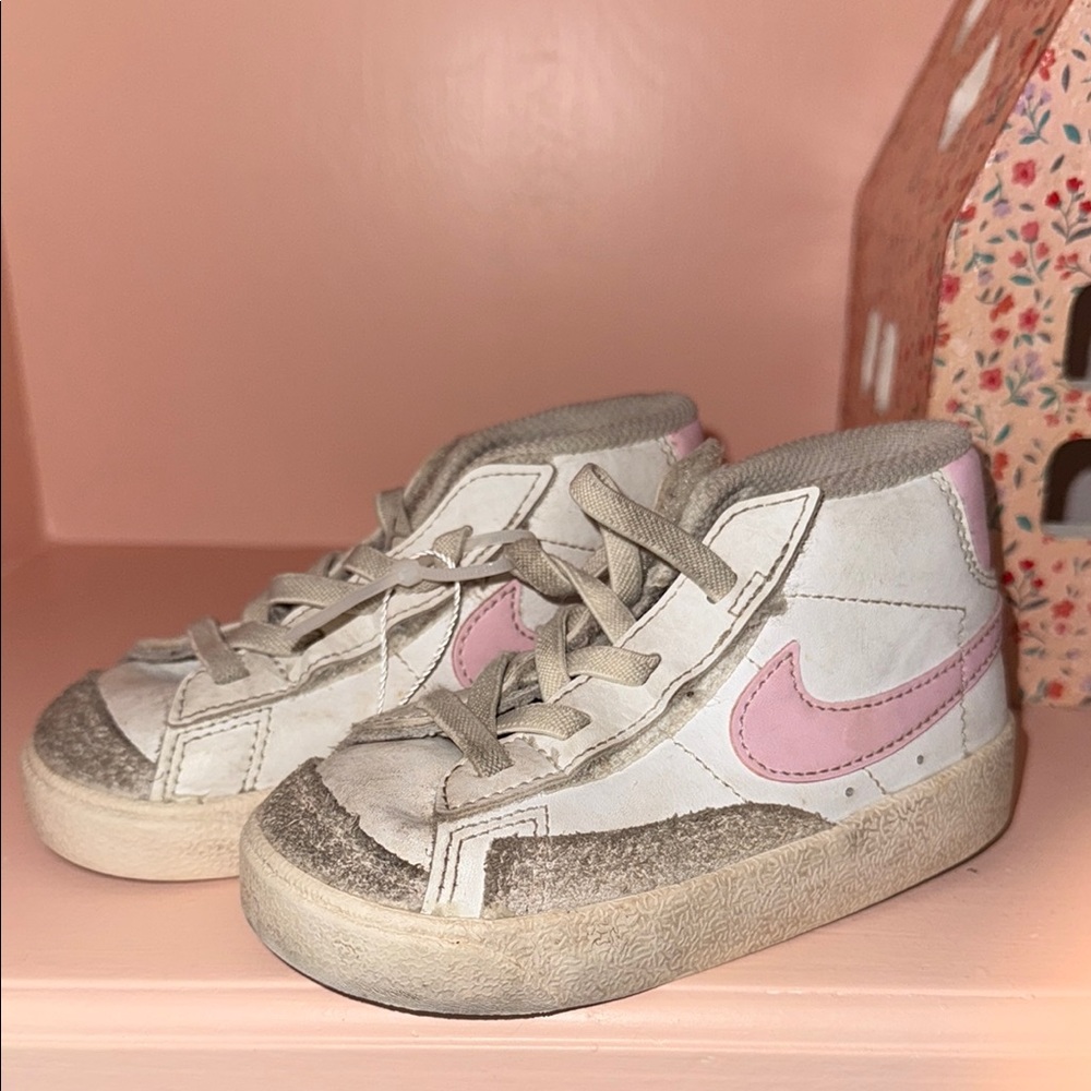 Toddler Girl Nike Pink and Gray High-Top Sneakers